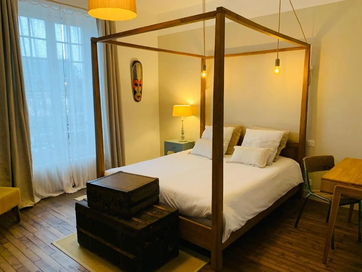 조셀린 Le 14 St Michel B&B