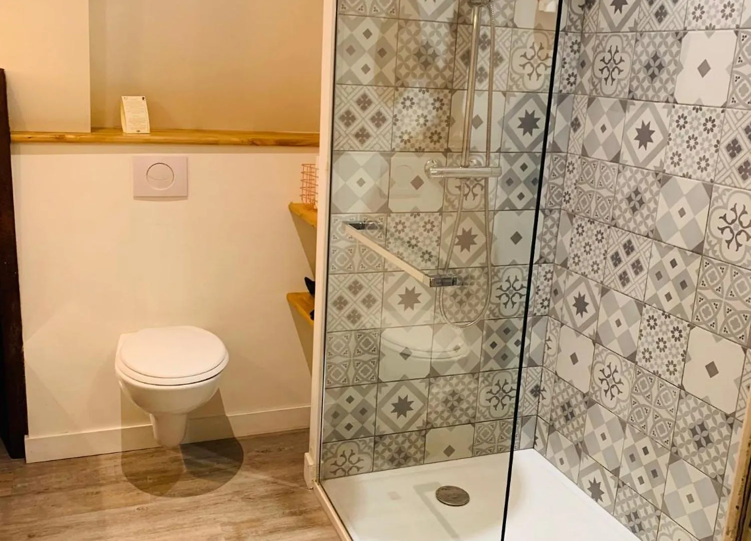 **  조셀린 Le 14 St Michel B&B 프랑스