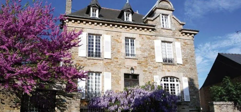 조셀린 Le 14 St Michel B&B